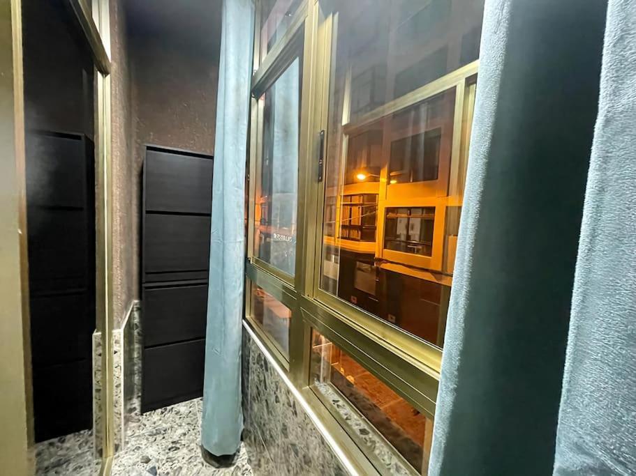 Affordable Holiday Accommodation For Large Families And Groups At Las Canteras Beach With 3 Bedrooms And Free Parking Las Palmas de Gran Canaria Zewnętrze zdjęcie