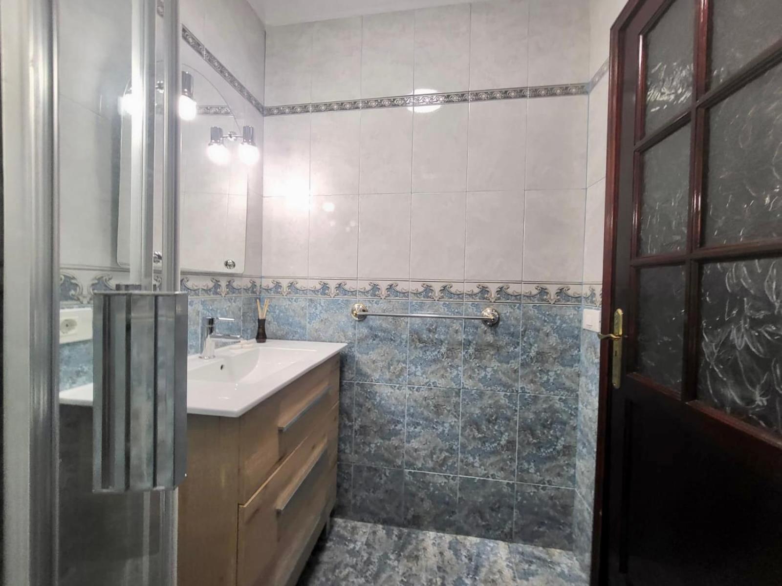 Affordable Holiday Accommodation For Large Families And Groups At Las Canteras Beach With 3 Bedrooms And Free Parking Las Palmas de Gran Canaria Zewnętrze zdjęcie